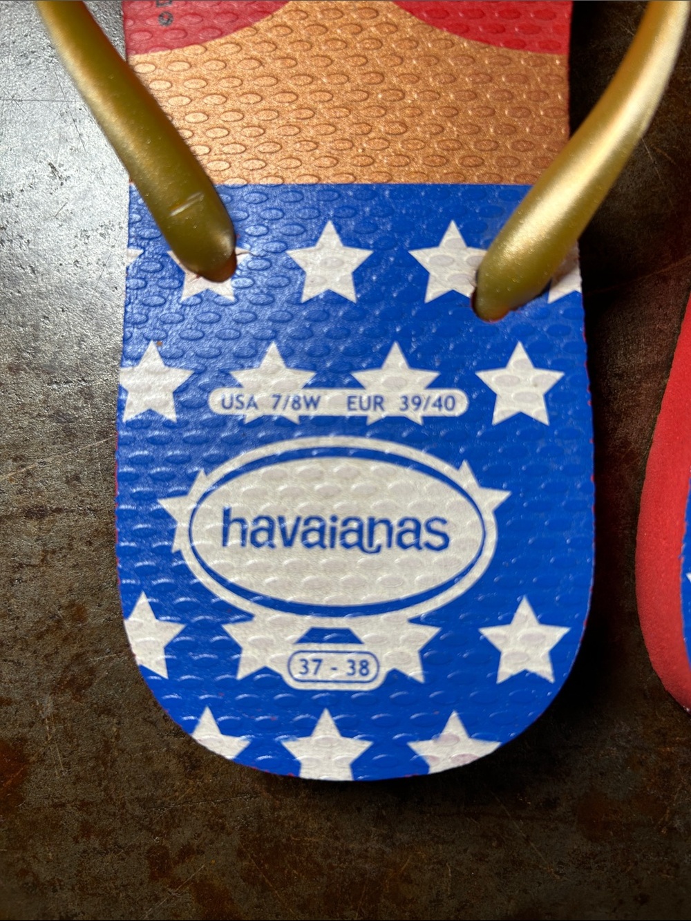 Havaianas Wonder Woman Flip Flops - Red, Blue, Gold - Picture 5 of 16